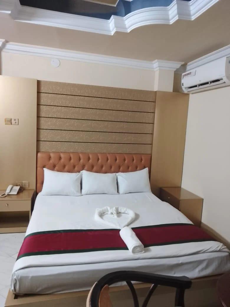 Spacious couple Bed Room at Reyadha International, Cox’s Bazar Couple-bed room with modern decor at Reyadha International Hotel near Sugandha Point, Cox’s Bazar